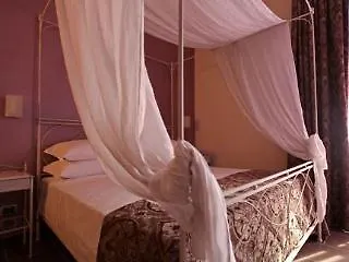 Otel Five