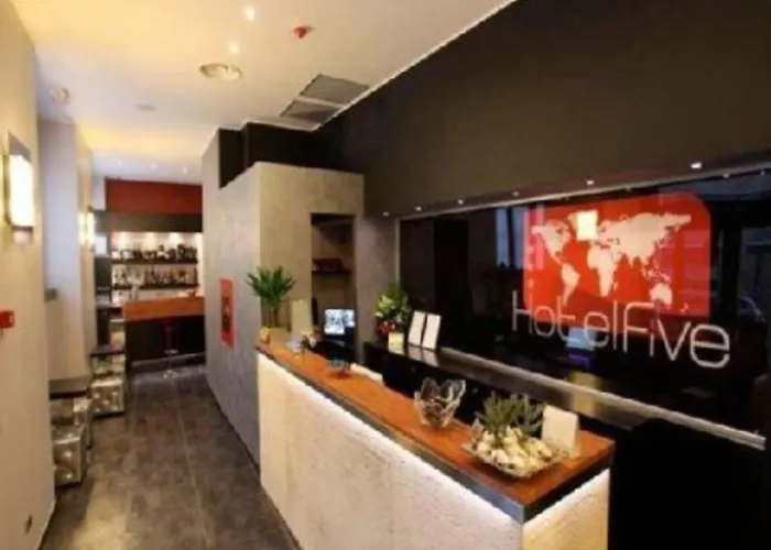 ファイブ ホテル