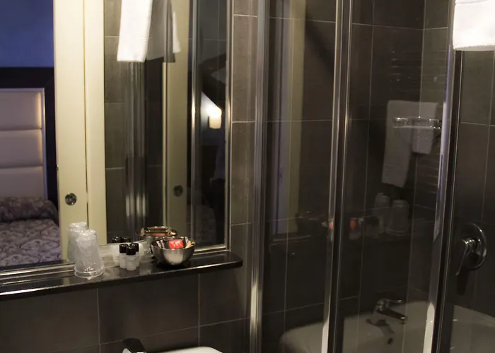 ファイブ ホテル 3*