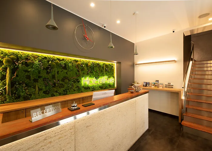 ファイブ ホテル