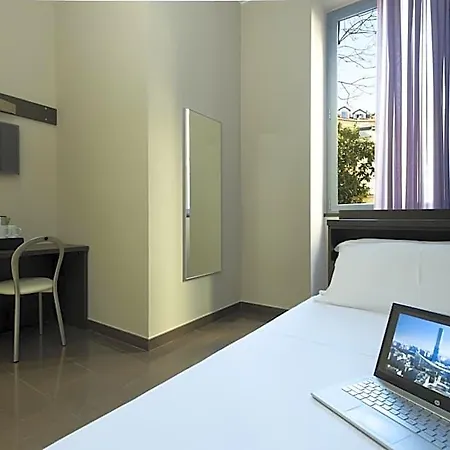 Five Hotel 3*