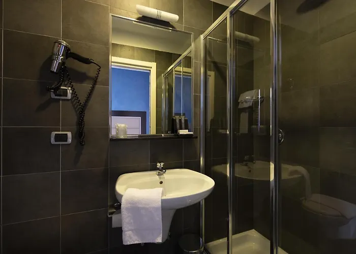 ファイブ ホテル 3*