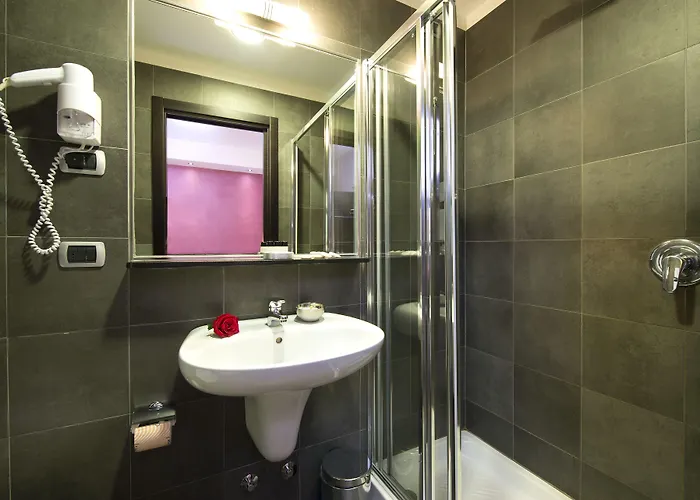 ホテル ファイブ