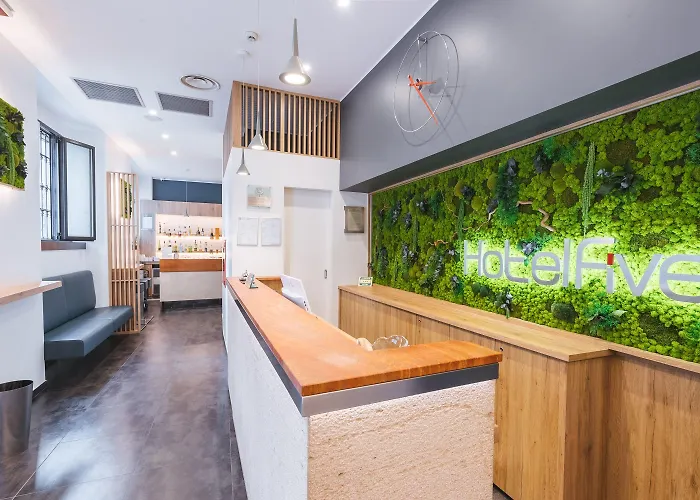 ファイブ ホテル 3*