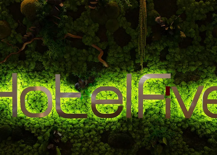 ホテル ファイブ