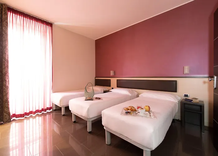 ファイブ ホテル