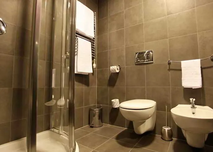 ホテル ファイブ