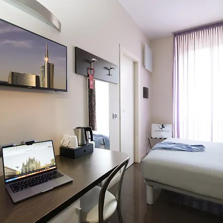 费弗酒店 3* 米兰