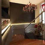 Hotel Five