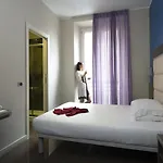 Hotel Five