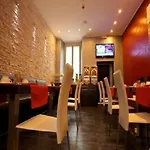 Five Hotel