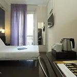 Hotel Five